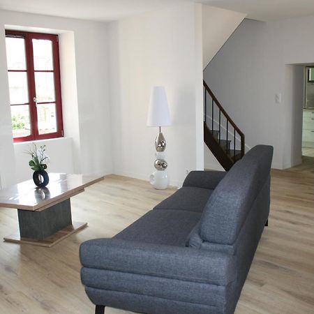 Les Nuits D'Aldearde Apartment Airvault ภายนอก รูปภาพ