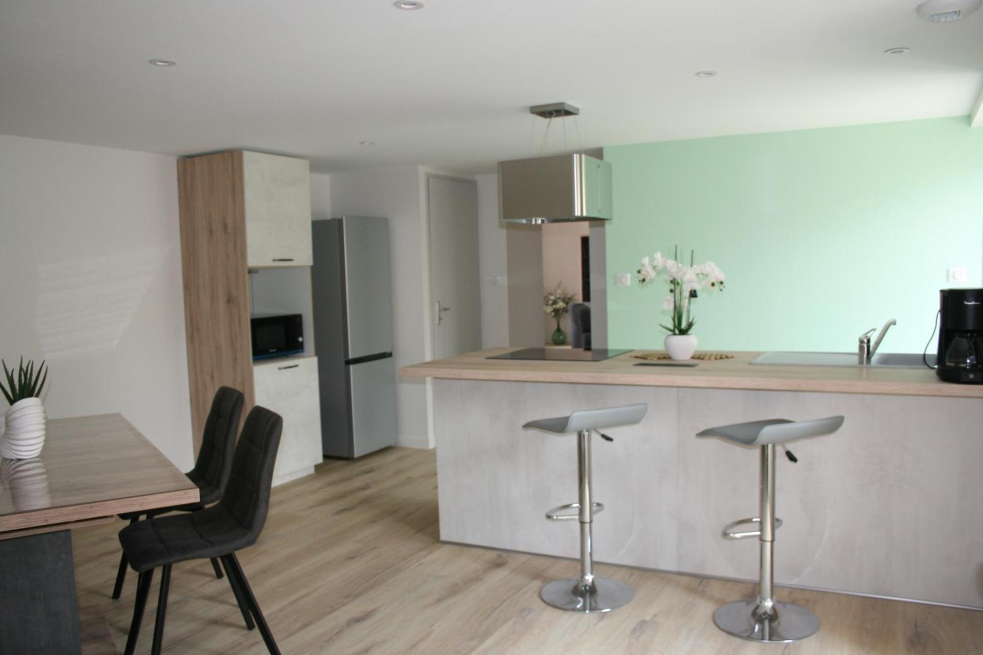 Les Nuits D'Aldearde Apartment Airvault ภายนอก รูปภาพ