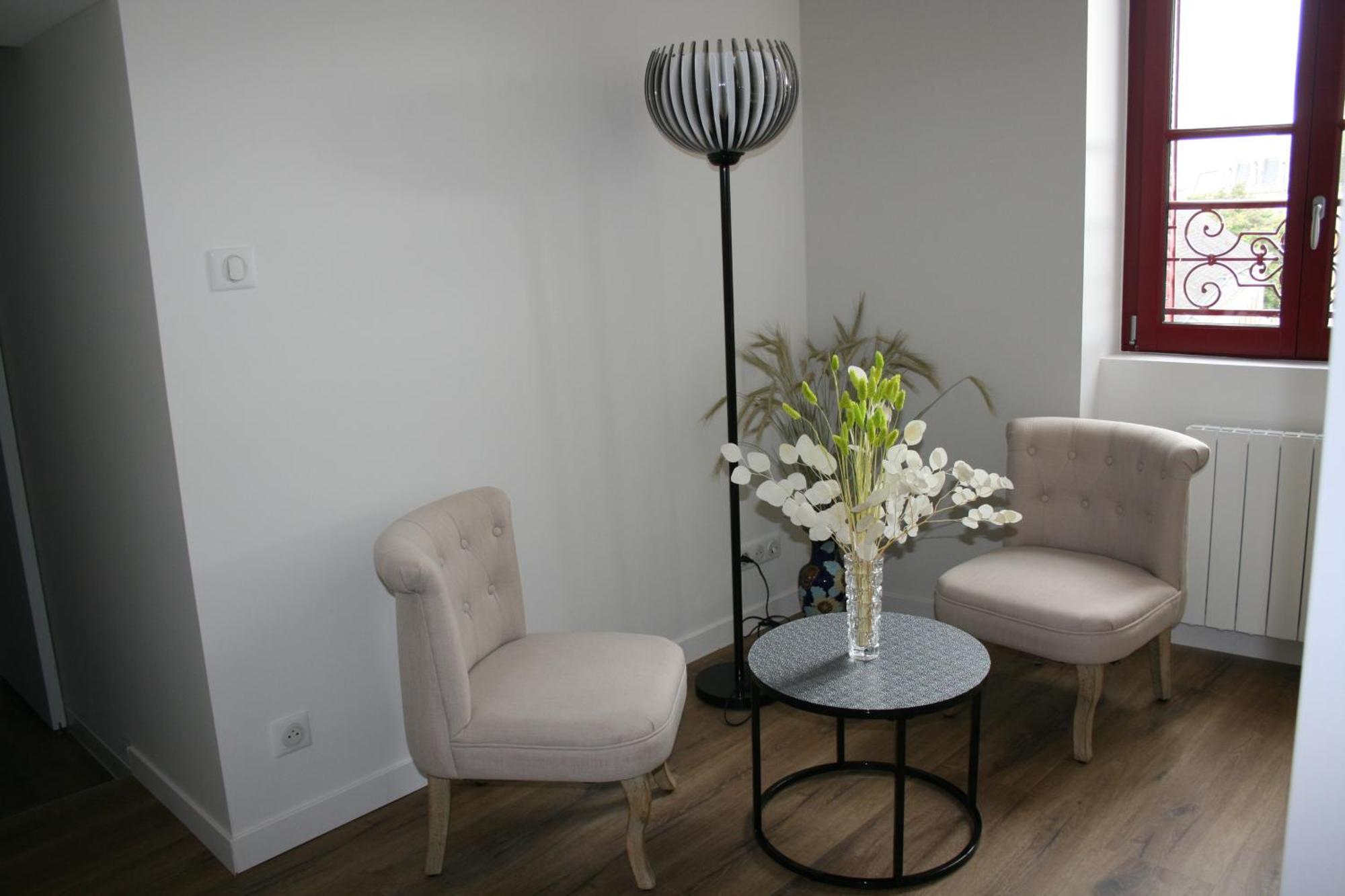 Les Nuits D'Aldearde Apartment Airvault ภายนอก รูปภาพ